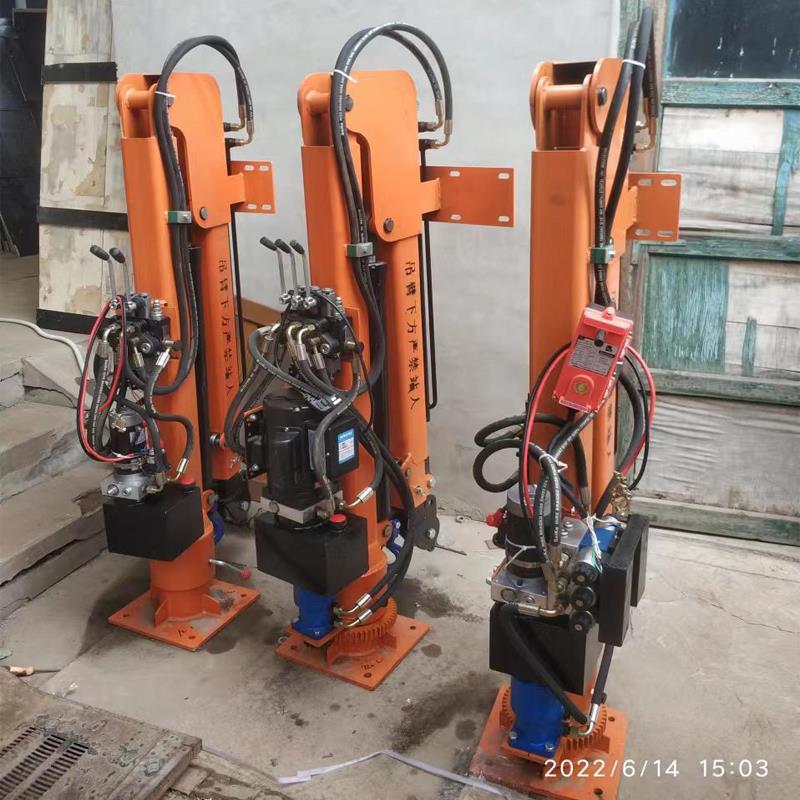 襄垣县重汽蓝牌随车吊 3.2吨 国六动力强 液压驱动 农用自卸起重机